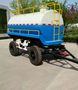 MOVABLE WATER TANK
